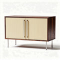 Mobile basso in legno con ante a strisce color crema 150 x 40 x 75cm